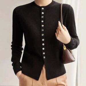 Beautiful Knit Cardigan Long Sleeve Button Up Black XL